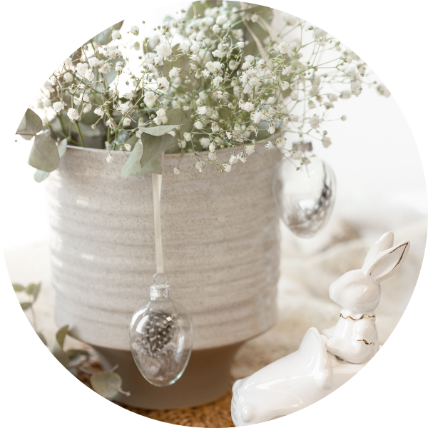 Décorations élégantes et simples pour un baptême